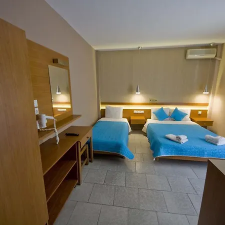 Porto Marina Apartahotel 3*