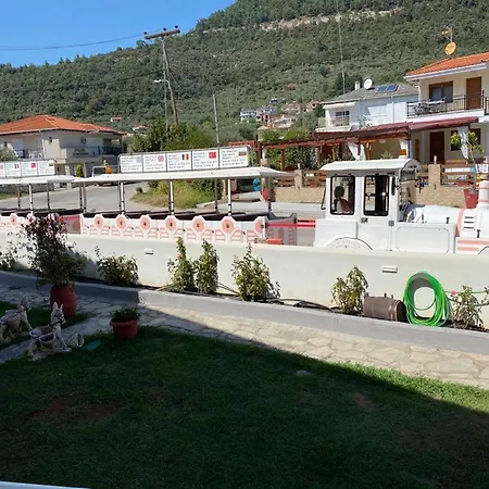 Lägenhetshotell Porto Marina Chrisi Ammoudia