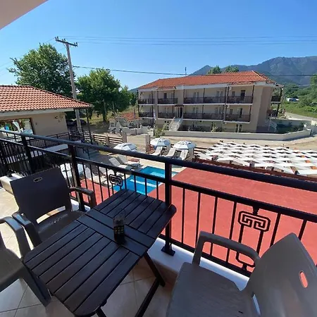 Porto Marina Lägenhetshotell Chrisi Ammoudia