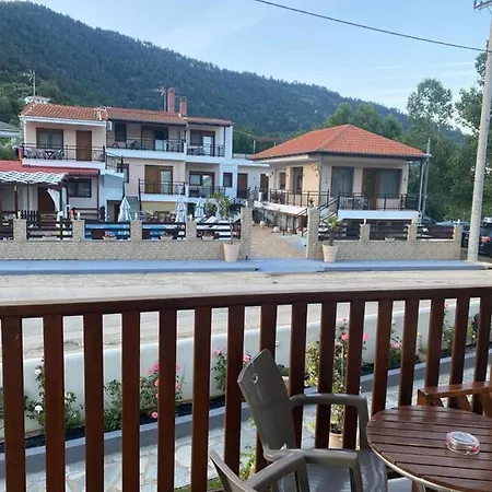 Porto Marina Lägenhetshotell Chrisi Ammoudia