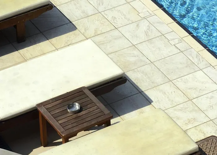 アパートホテル Porto Marina 3*