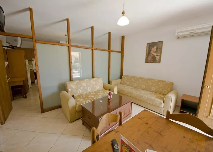 Aparthotel Porto Marina 3*